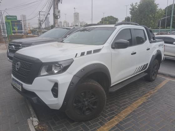 NISSAN FRONTIER 2.3 16V TURBO DIESEL ATTACK CD 4X4 AUTOMÁTICO NISSAN FRONTIER 2.3 16V TURBO DIESEL ATTACK CD 4X4 AUTOMÁTICO